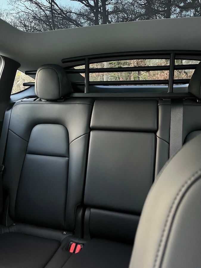 Lastgaller Tesla Model Y installerad